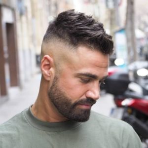 corte-desvanecido-alto-barba-high-fade-beard